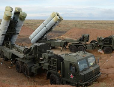 «Εδωσαν τα χέρια» Β.Πούτιν με Ρ.Τ. Ερντογάν για τουρκική αγορά 2+6 συστοιχιών S-400